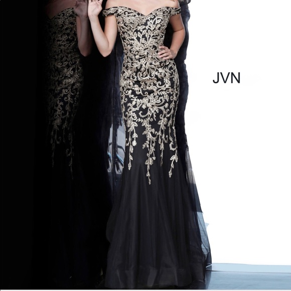 Black and Silver Prom Dress - Picture 1 of 4